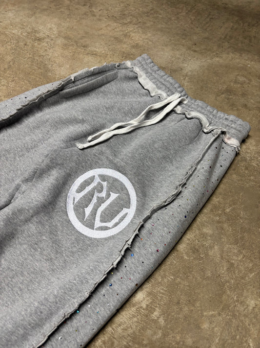 RV Distressed Diamond Sweats Grey
