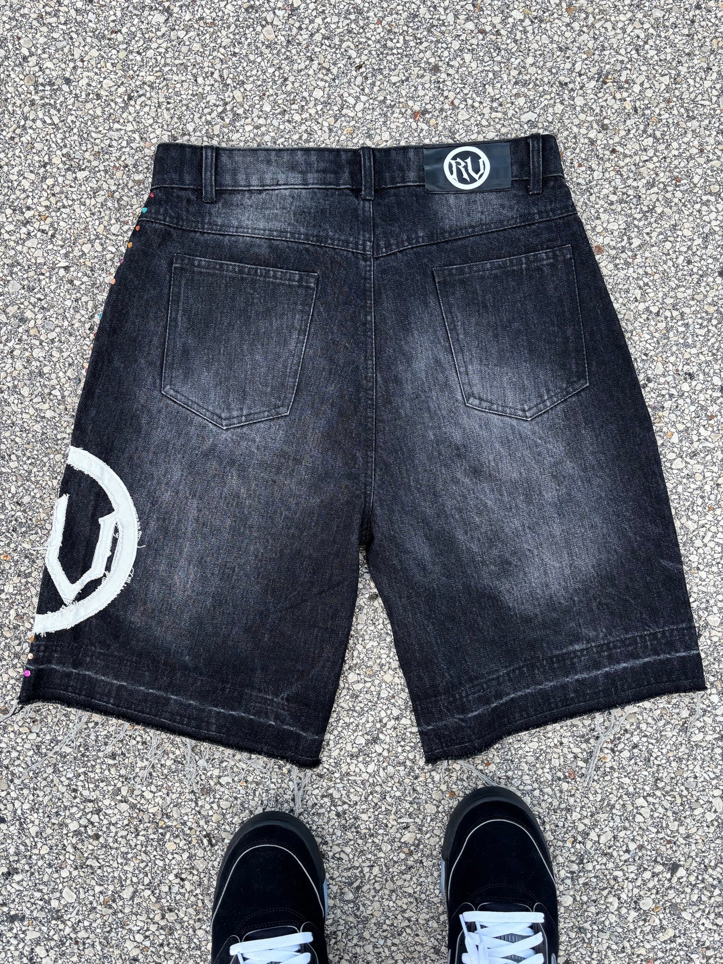 Rich Visitor Black Jorts