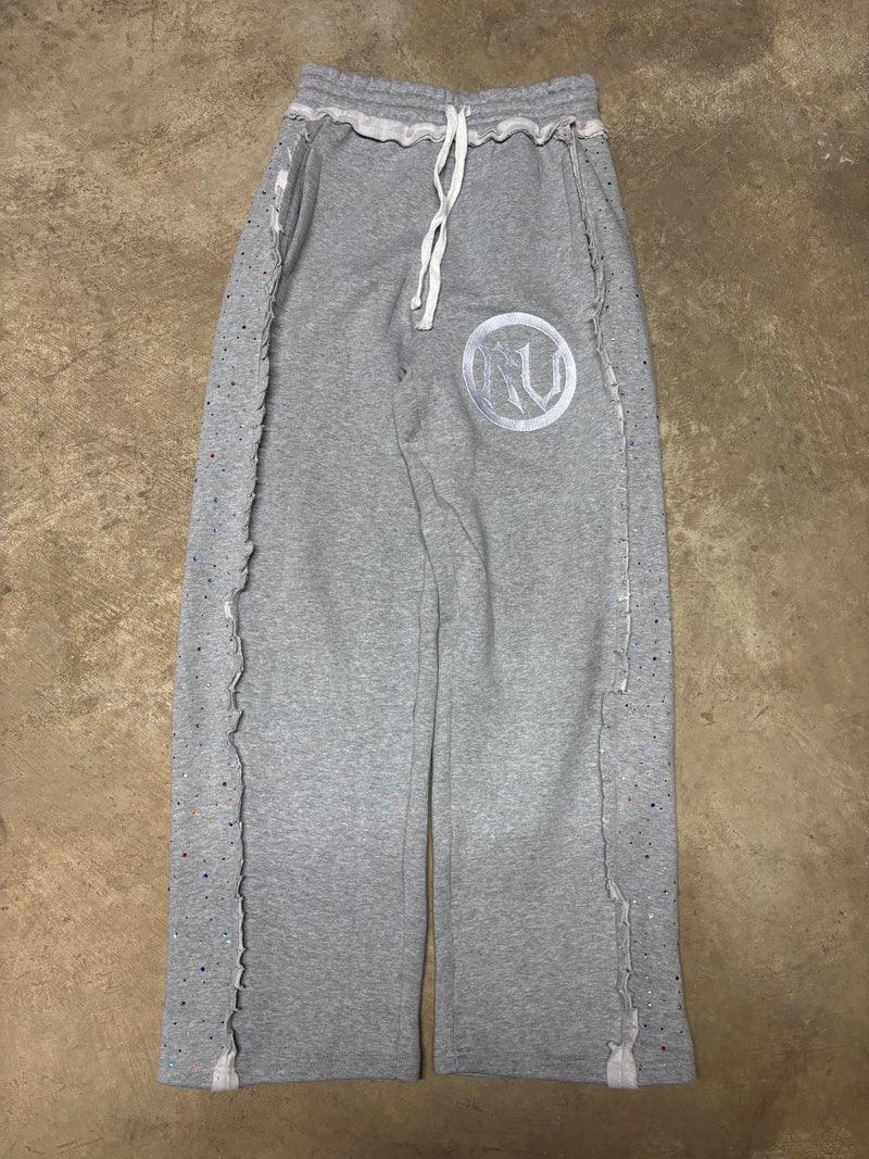 RV Distressed Diamond Sweats Grey