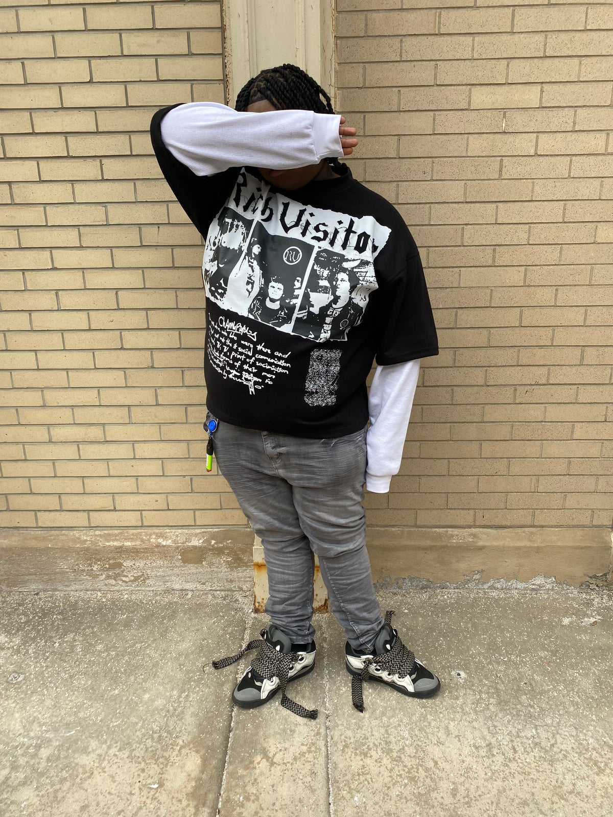 Rich Visitor Black Urban Alley Tee
