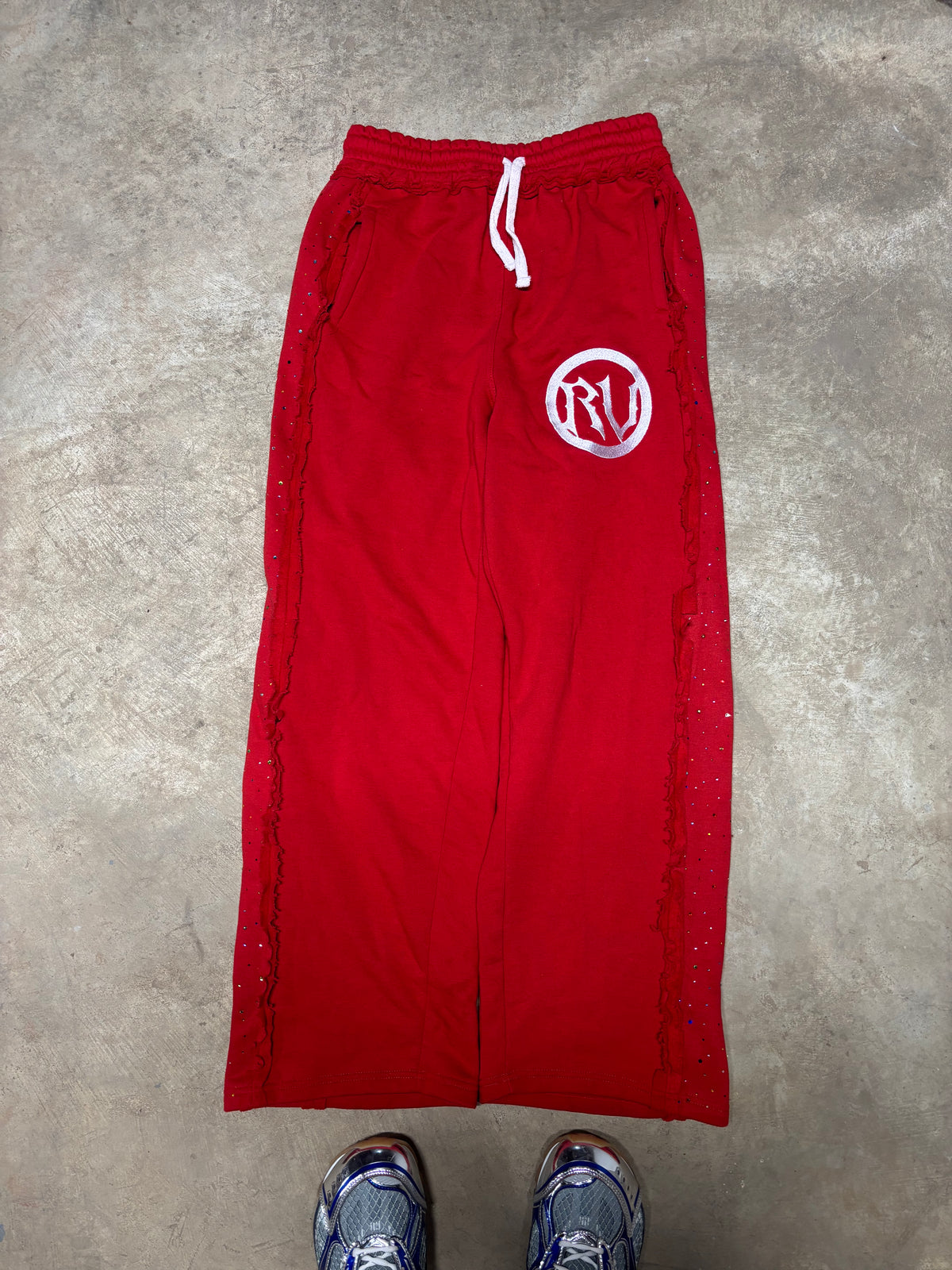 RV Distressed Diamond Sweats Red