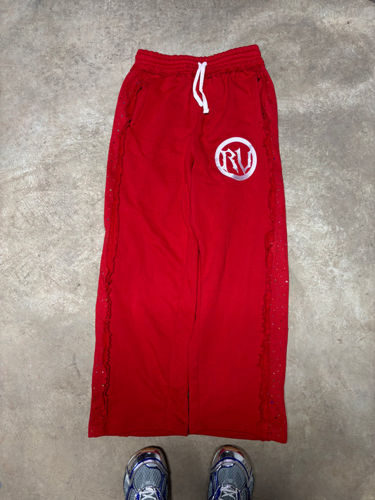 RV Distressed Diamond Sweats Red