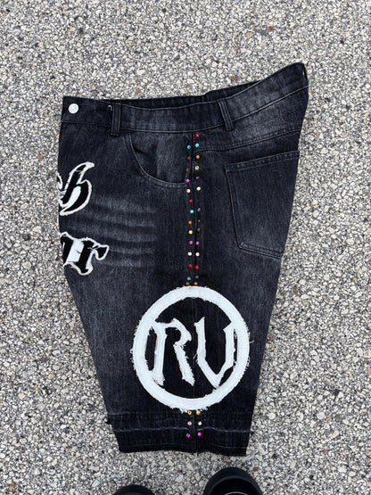 Rich Visitor Black Jorts