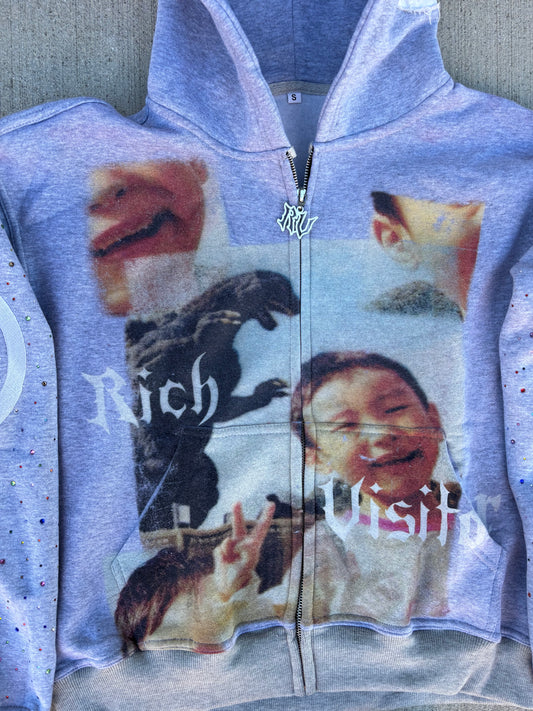 Rich Visitor “Adventure Collection” Grey